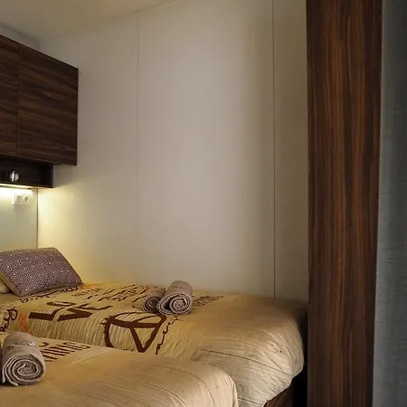 Apartment Lux Camp Bi Village, Mobile Dado Fazana