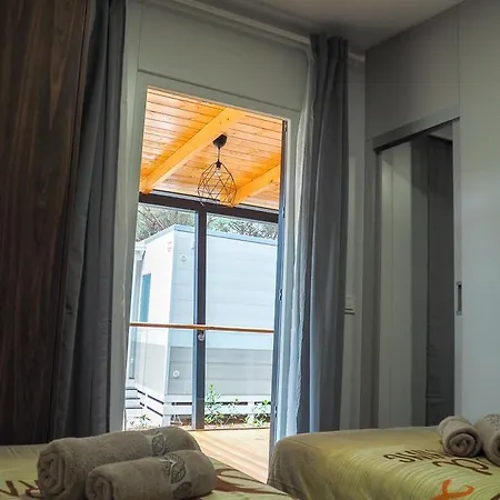 Apartment Lux Camp Bi Village, Mobile Dado