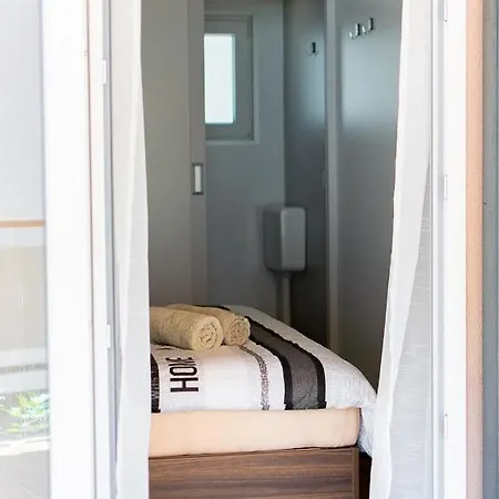 Apartment Lux Camp Bi Village, Mobile Dado