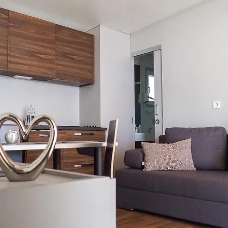 Apartment Lux Camp Bi Village, Mobile Dado