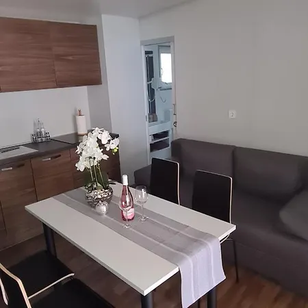 Lux Camp Bi Village, Mobile Dado Apartment *