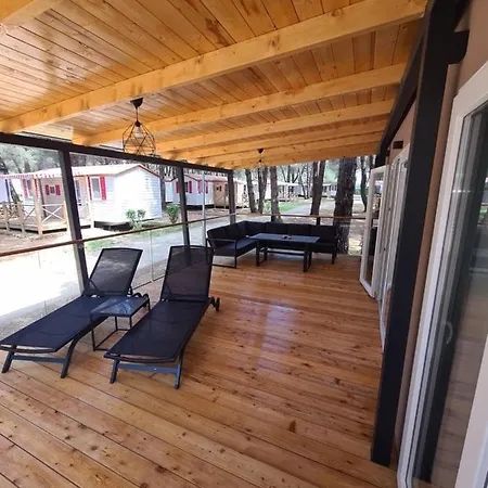 Apartment Lux Camp Bi Village, Mobile Dado