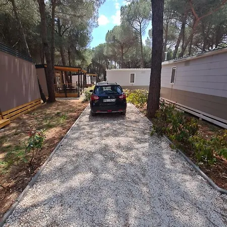 Lux Camp Bi Village, Mobile Dado