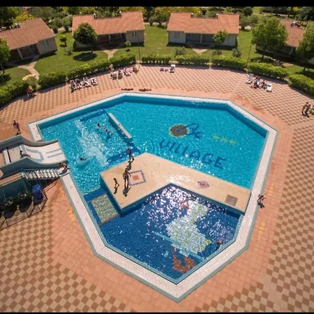 Apartment Lux Camp Bi Village, Mobile Dado