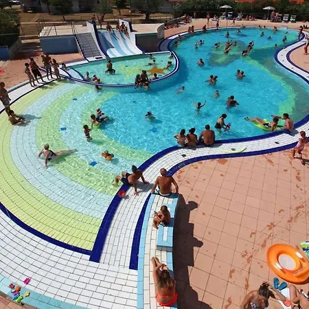 Lux Camp Bi Village, Mobile Dado *